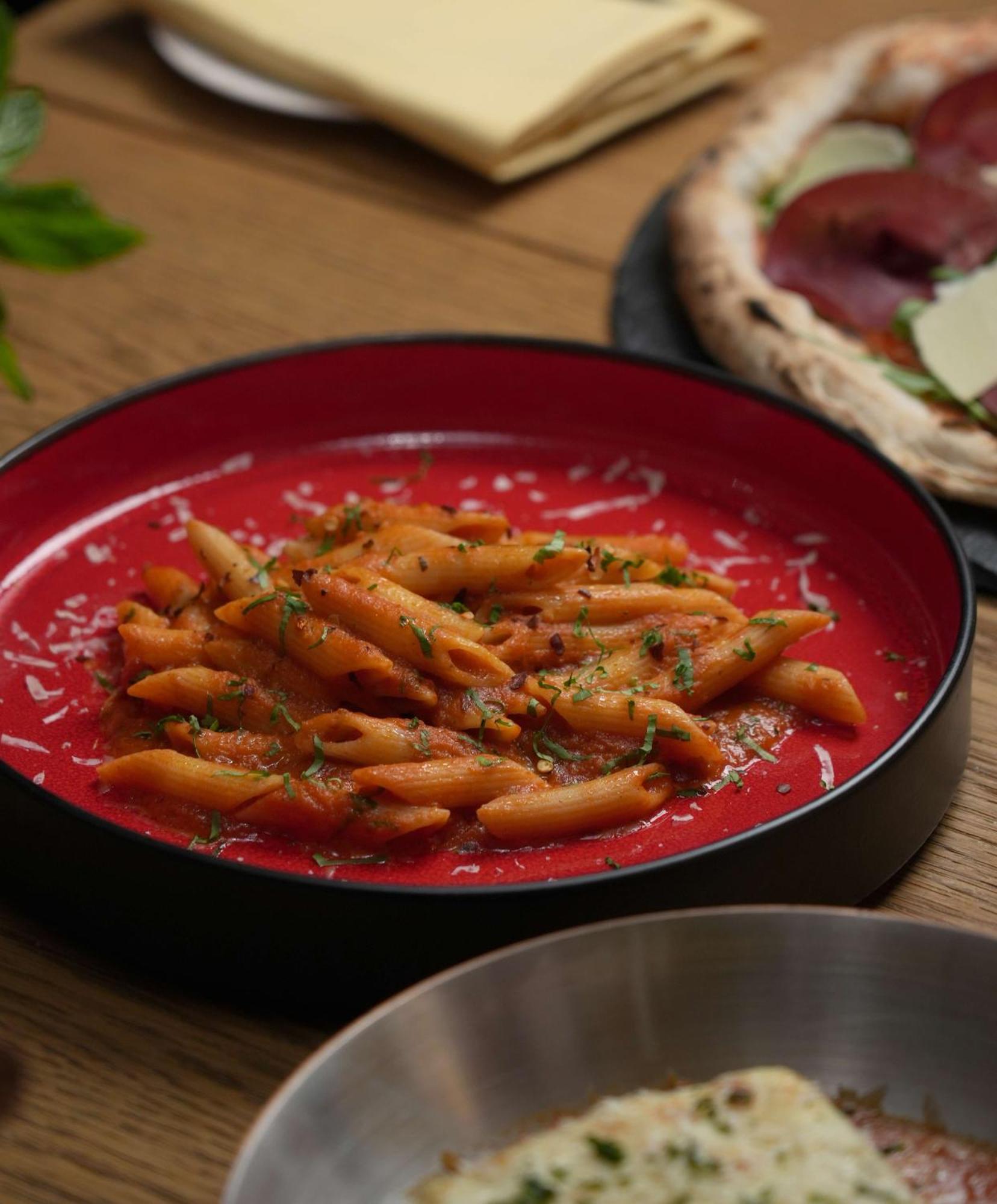 Fairmont リヤード エクステリア 写真 Pasta with tomato sauce