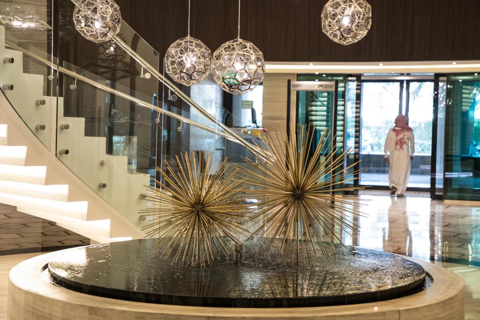 Fairmont リヤード エクステリア 写真 Fountain at the Four Seasons Hotel, Riyadh