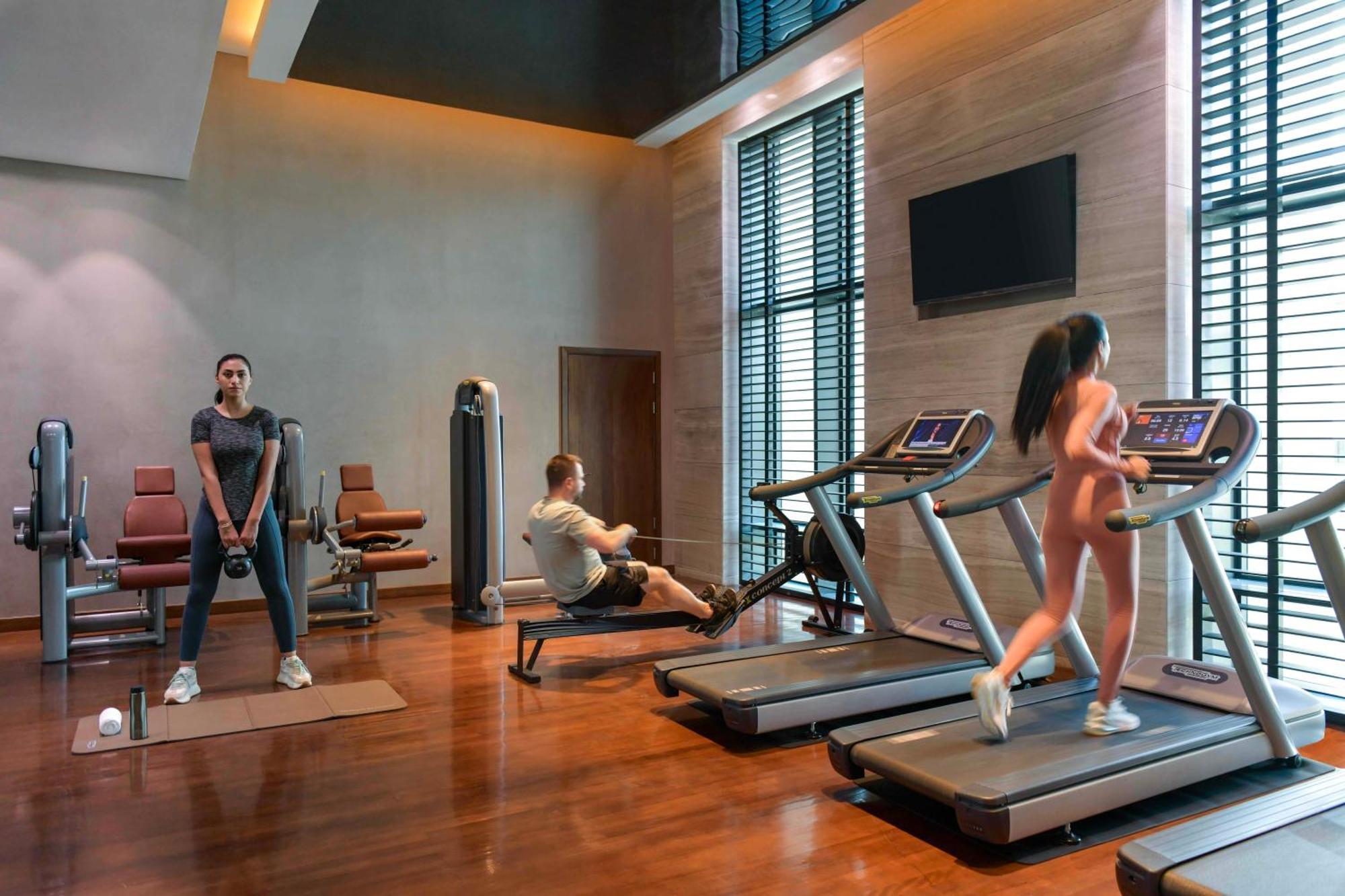 Fairmont リヤード エクステリア 写真 The gym at the hotel